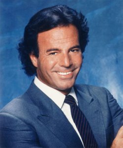 Julio Iglesias photo