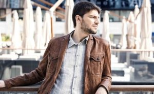 Sami Yusuf photo