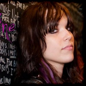 Lzzy Hale photo