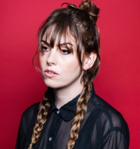 Emma Ruth Rundle photo