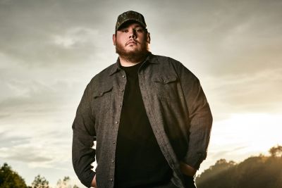 Luke Combs photo