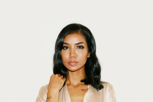 Jhené Aiko photo