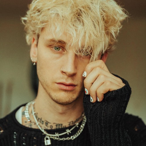 Machine Gun Kelly photo